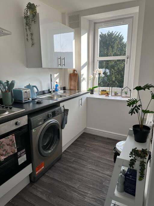 Cosy Authentic Flat In The Heart Of 갈라쉴즈 외부 사진